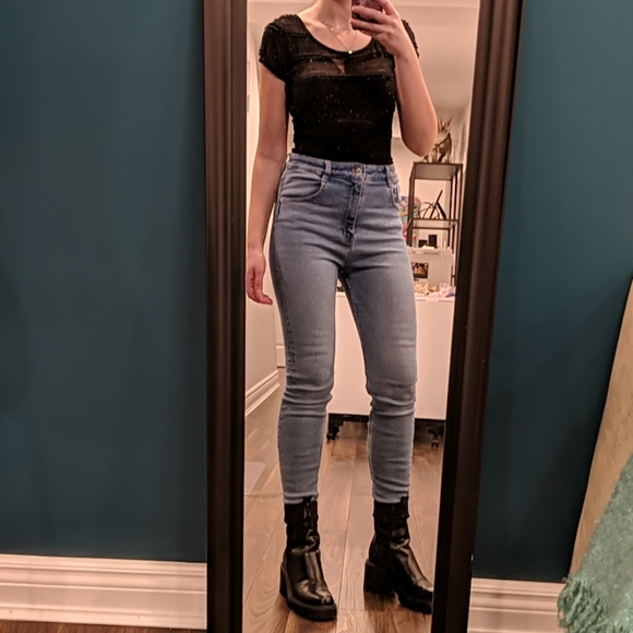 Guess Lace Black Top - Picture 2 of 7